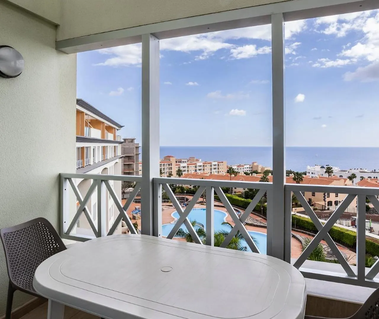Apartment Casa Doble - Penthouse, Pool, Priv Parking, Fibre Net, Spacious Terrace San Miguel de Abona