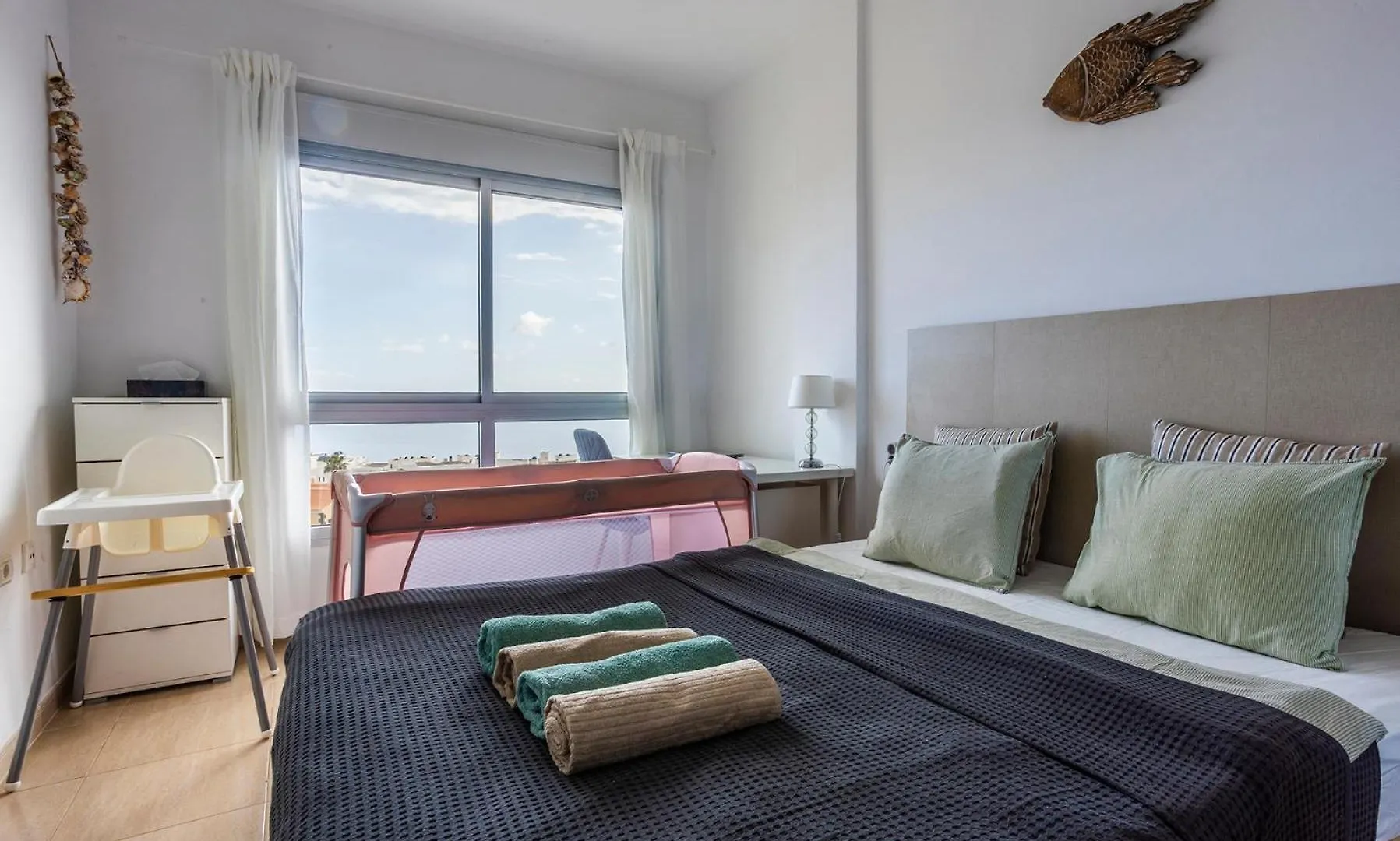Apartment Casa Doble - Penthouse, Pool, Priv Parking, Fibre Net, Spacious Terrace San Miguel de Abona